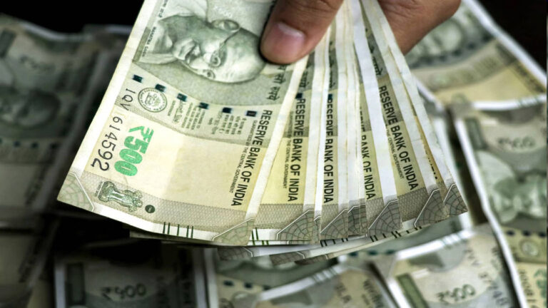 girl-student-will-not-be-eligible-if-receiveing-scholarship