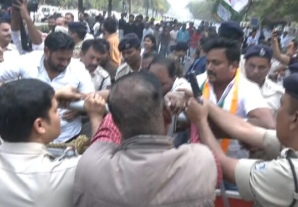 youth-congress-roars-for-justice-demands-action-in-dhauli-victim-case