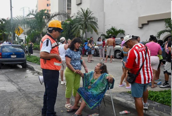 earthquake-with-65-magnitude-rattles-southern-and-central-mexico-killing-2