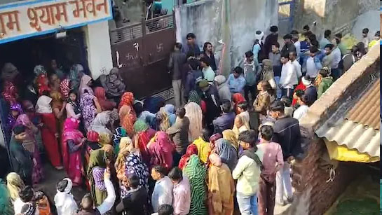 five-members-of-family-commit-suicide-in-mathura