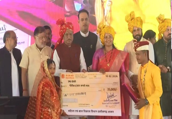 world-record-for-mass-marriage-6414-couples-tie-knots-in-chhattisgarh