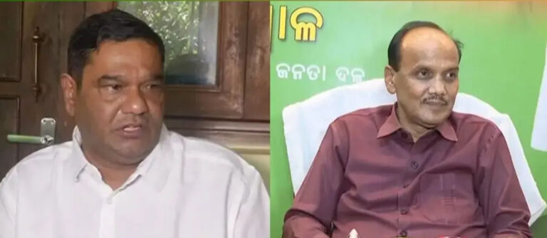 prabhat-exposes-debashish-at-press-meet