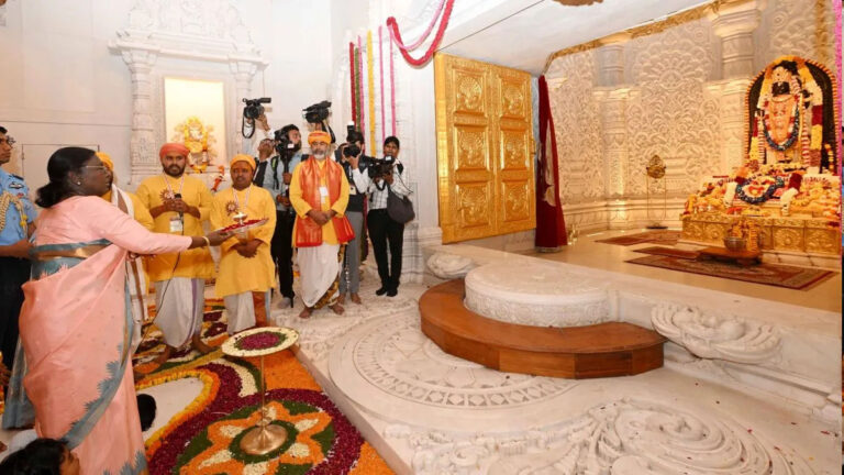 president-s-ayodhya-visit-live-the-installation-of-the-yantra
