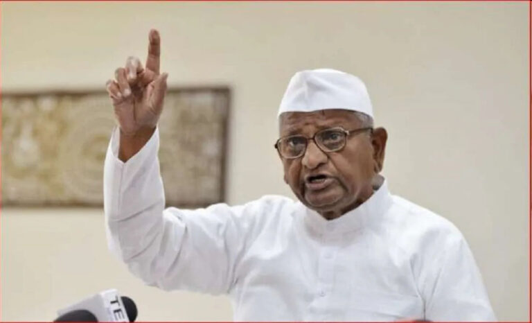 anna-hazare-calls-aap-leadership-power-hungry-after-7-mps-join-bjp