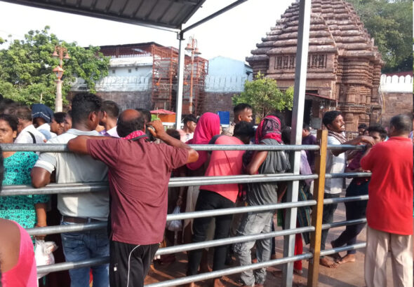 puri-jagannath-darshan-broker-money-demand-shree-mandir